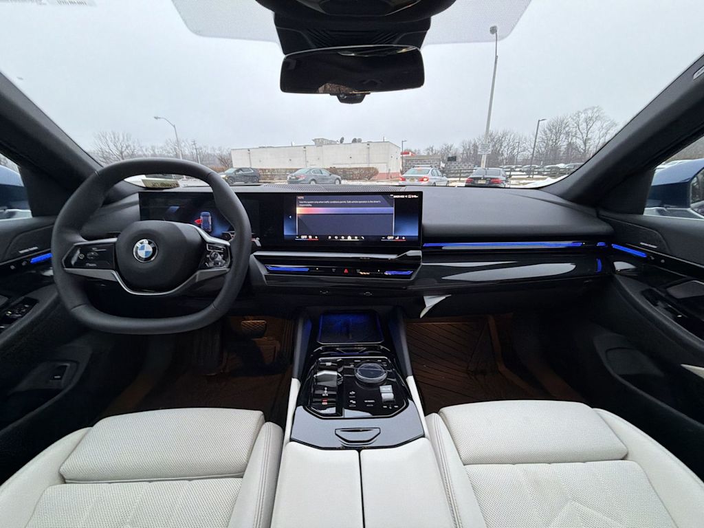 Thumbnail: 2026 BMW 5 Series - 2