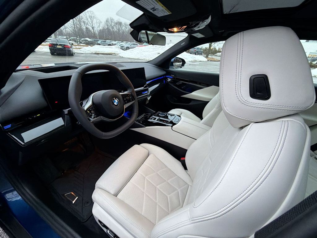 Thumbnail: 2026 BMW 5 Series - 11