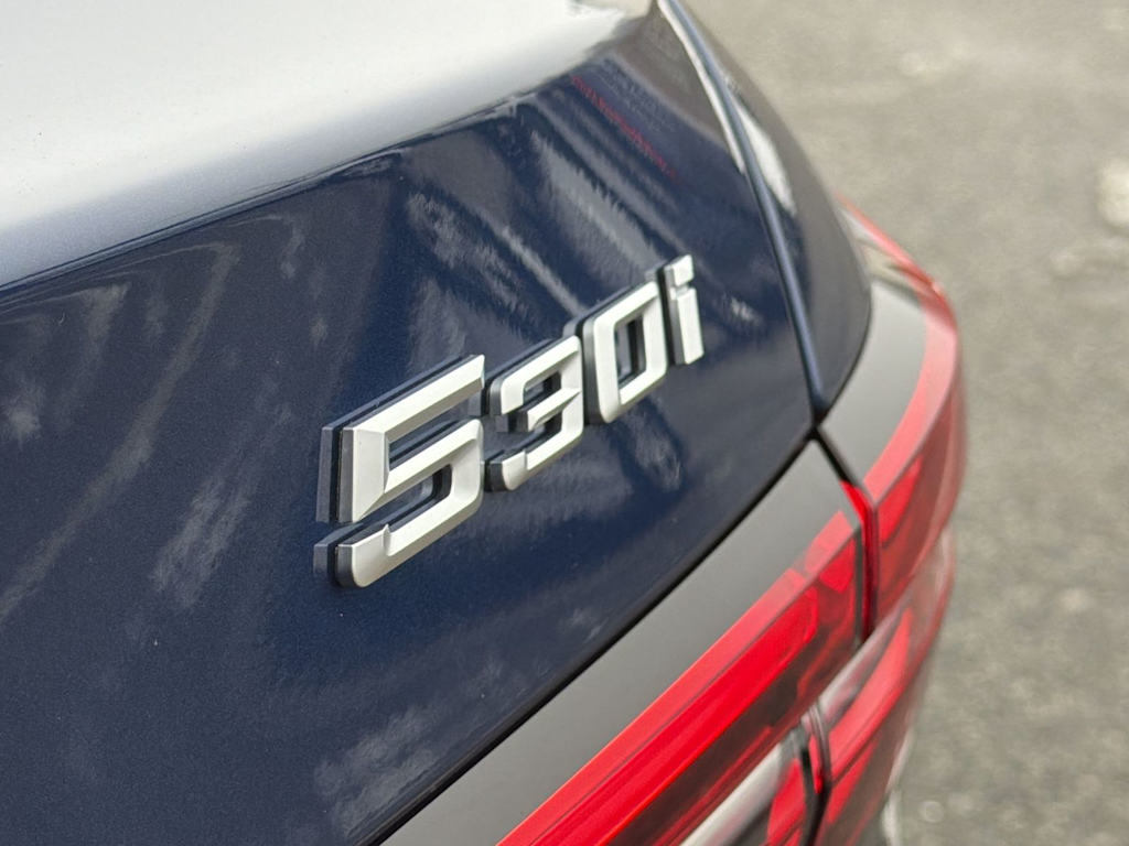 Thumbnail: 2026 BMW 5 Series - 7