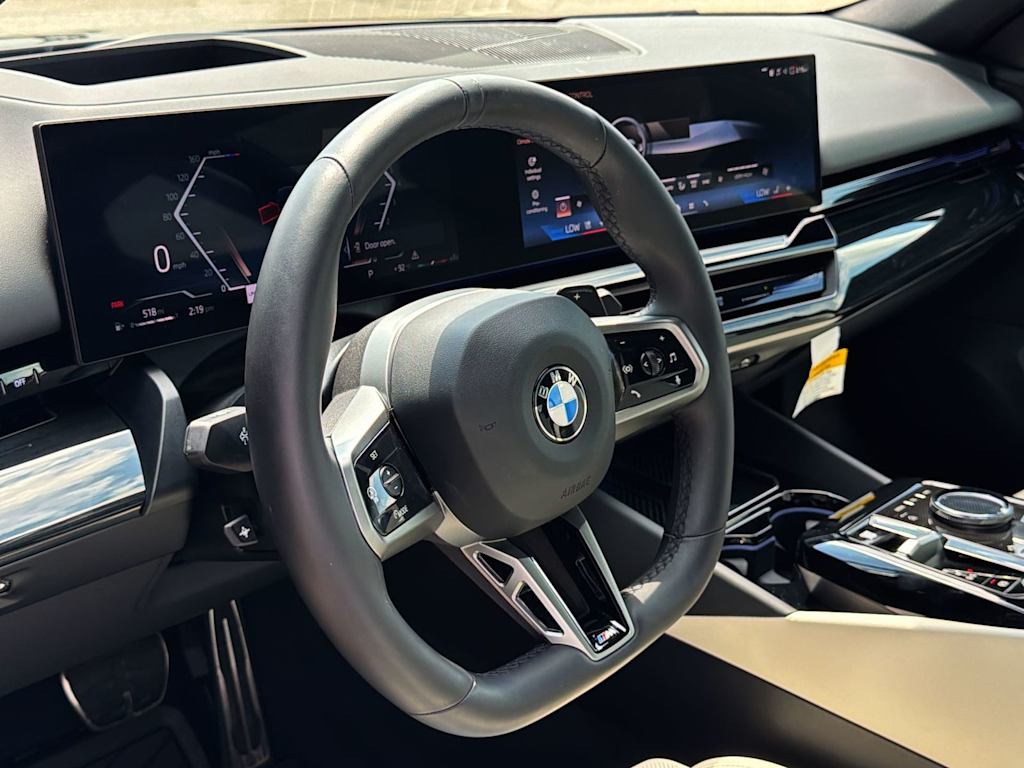 Thumbnail: 2026 BMW 5 Series - 14