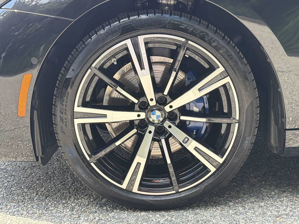 Thumbnail: 2026 BMW 5 Series - 8