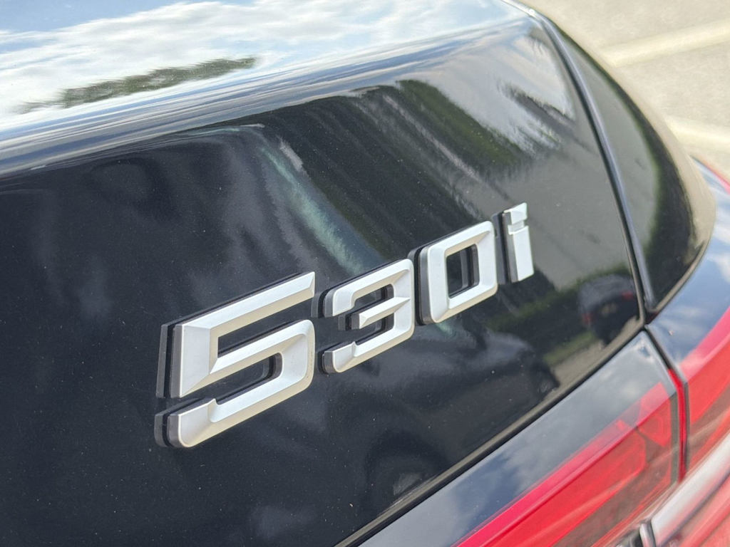 Thumbnail: 2026 BMW 5 Series - 7