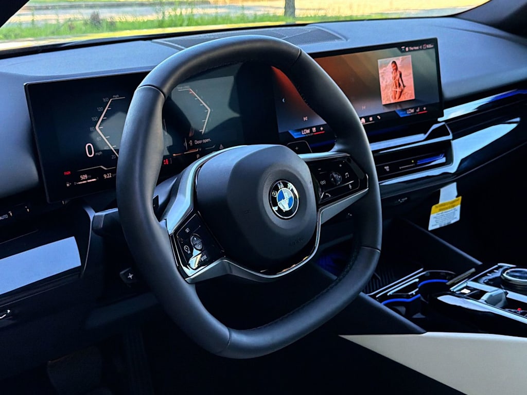 Thumbnail: 2026 BMW 5 Series - 14