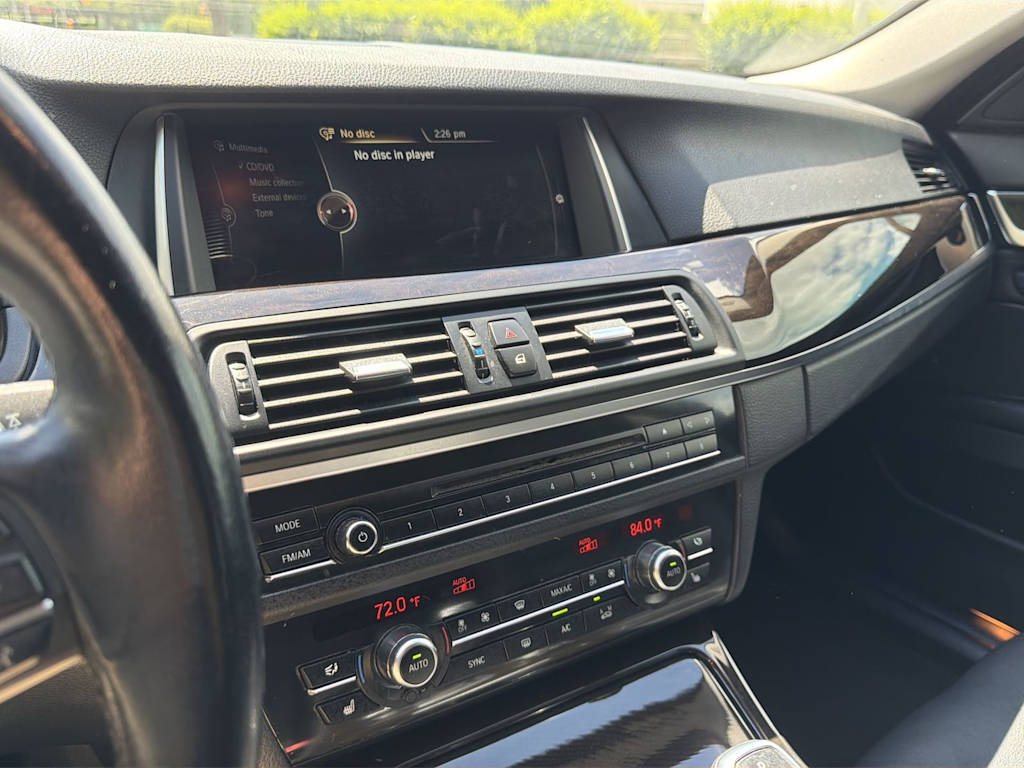 Thumbnail: 2016 BMW 5 Series - 15
