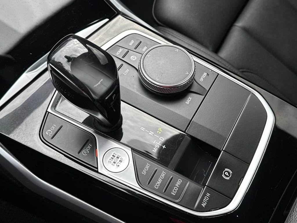 Thumbnail: 2019 BMW 3 Series - 16