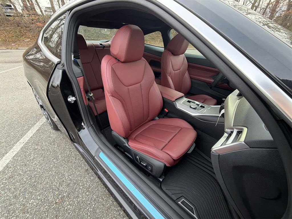 Thumbnail: 2025 BMW 4 Series - 12