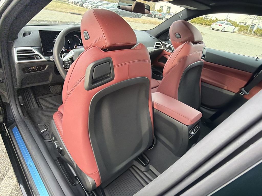 Thumbnail: 2025 BMW 4 Series - 13