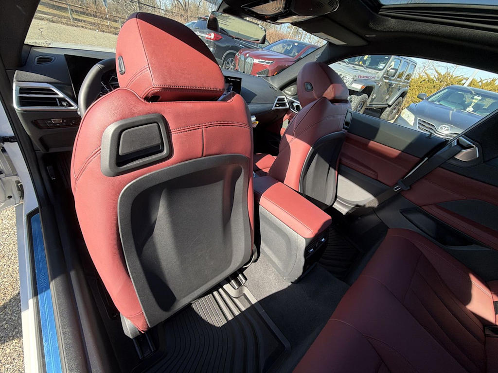 Thumbnail: 2025 BMW 4 Series - 13