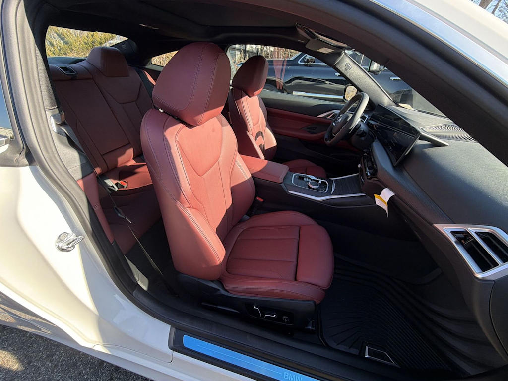 Thumbnail: 2025 BMW 4 Series - 12