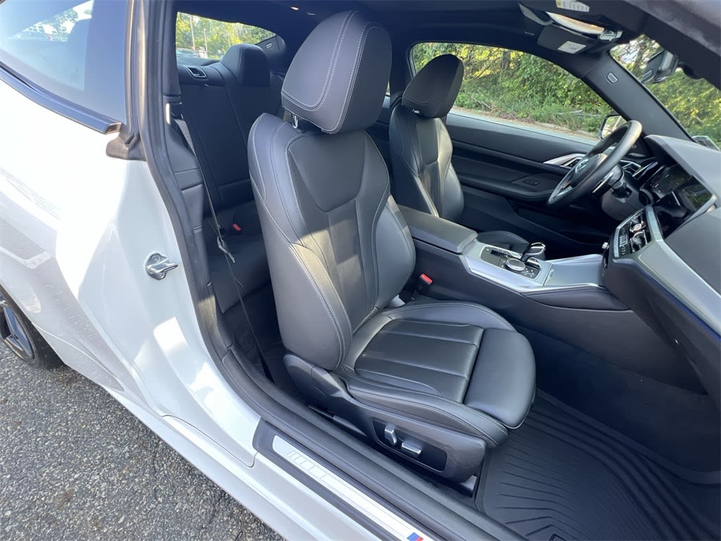 Thumbnail: 2023 BMW 4 Series - 25