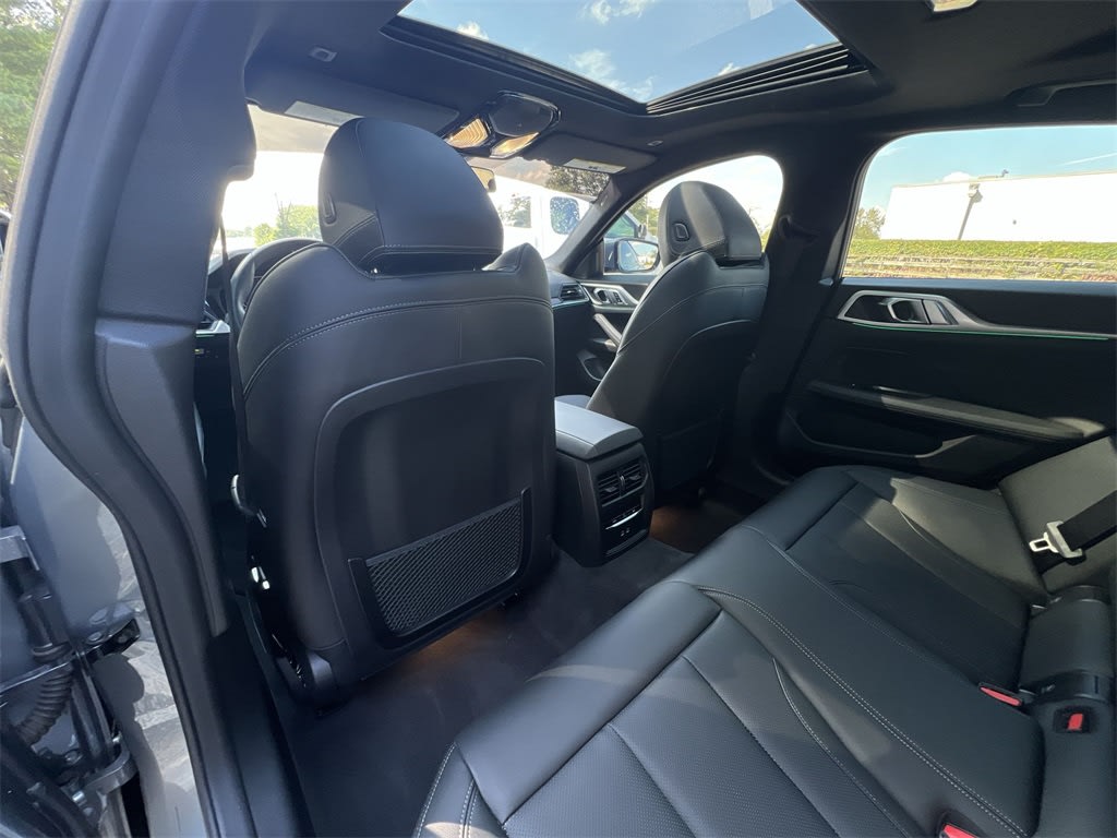 Thumbnail: 2023 BMW 4 Series - 13