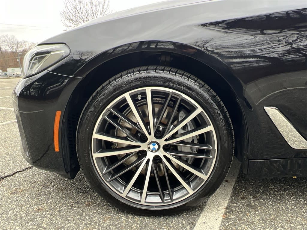 2022 BMW 5 Series 540i 8