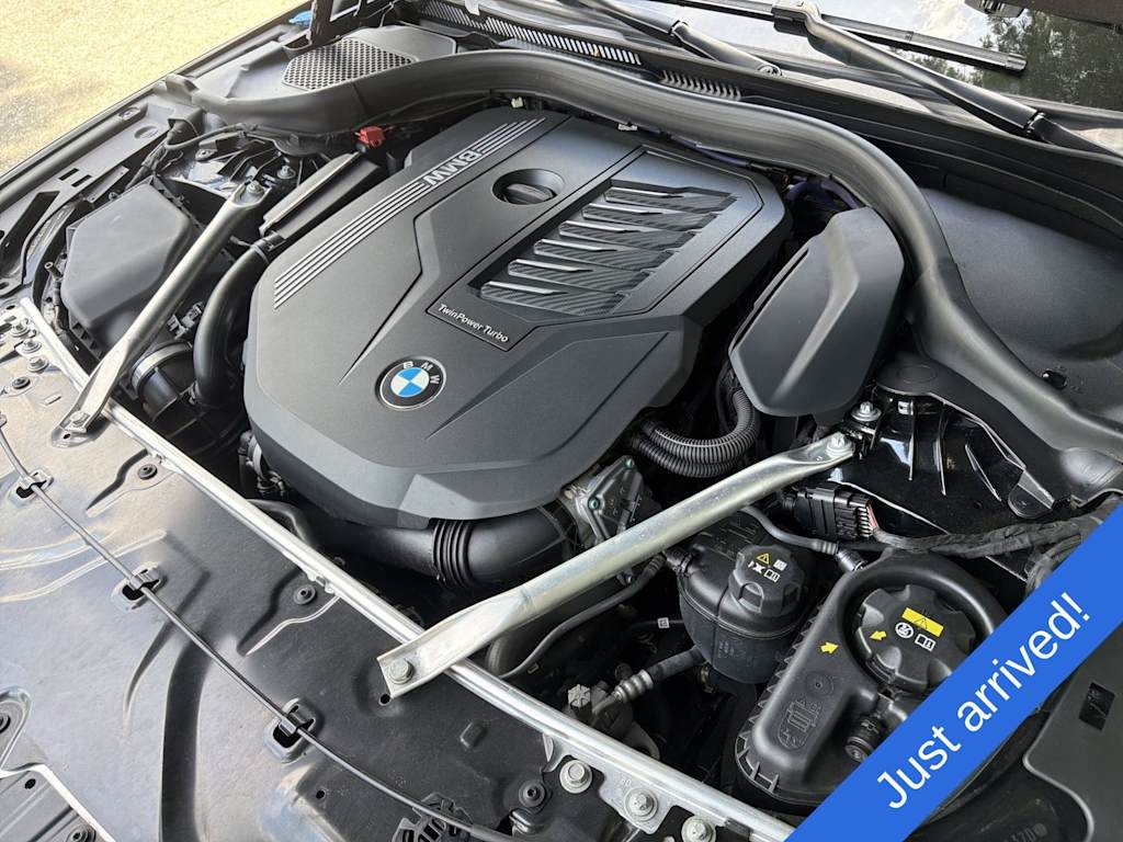 Thumbnail: 2023 BMW 5 Series - 9
