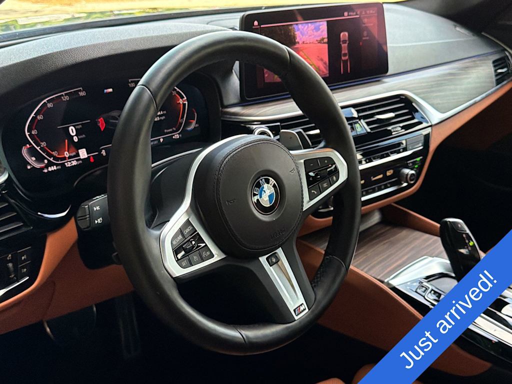 Thumbnail: 2023 BMW 5 Series - 14