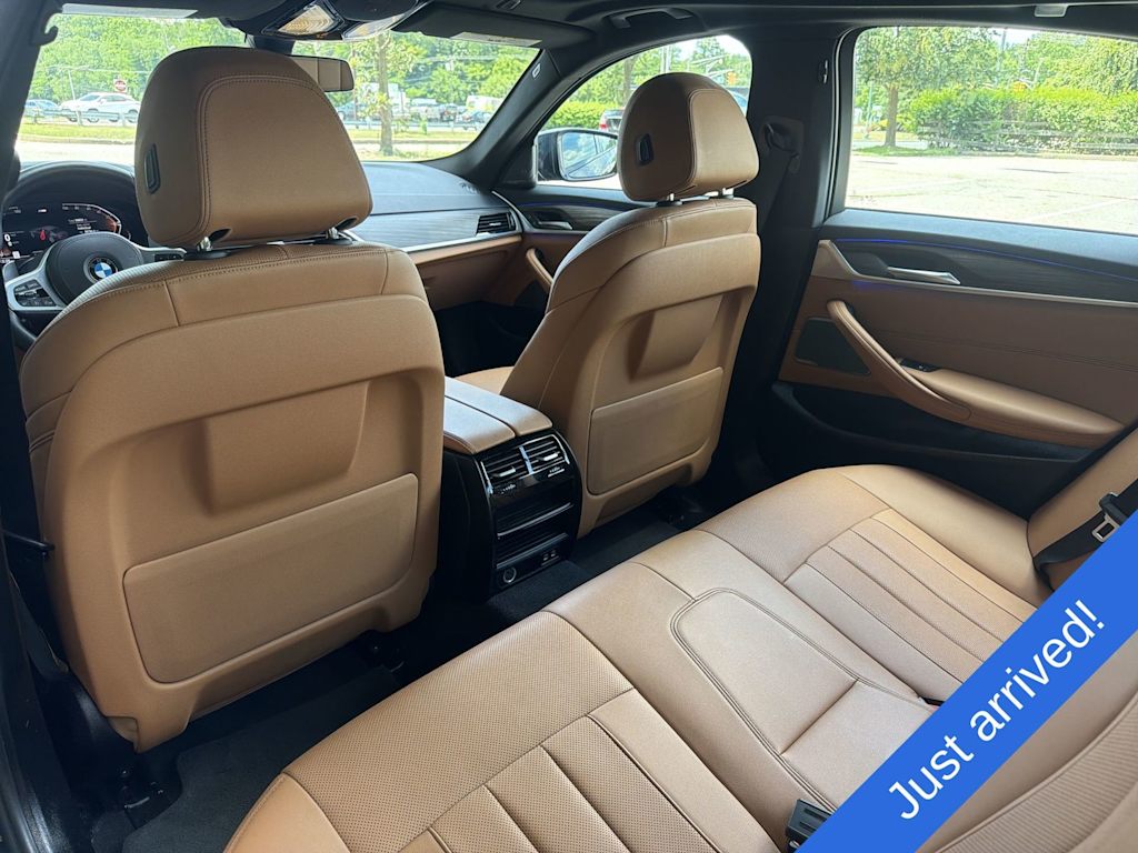 Thumbnail: 2023 BMW 5 Series - 13