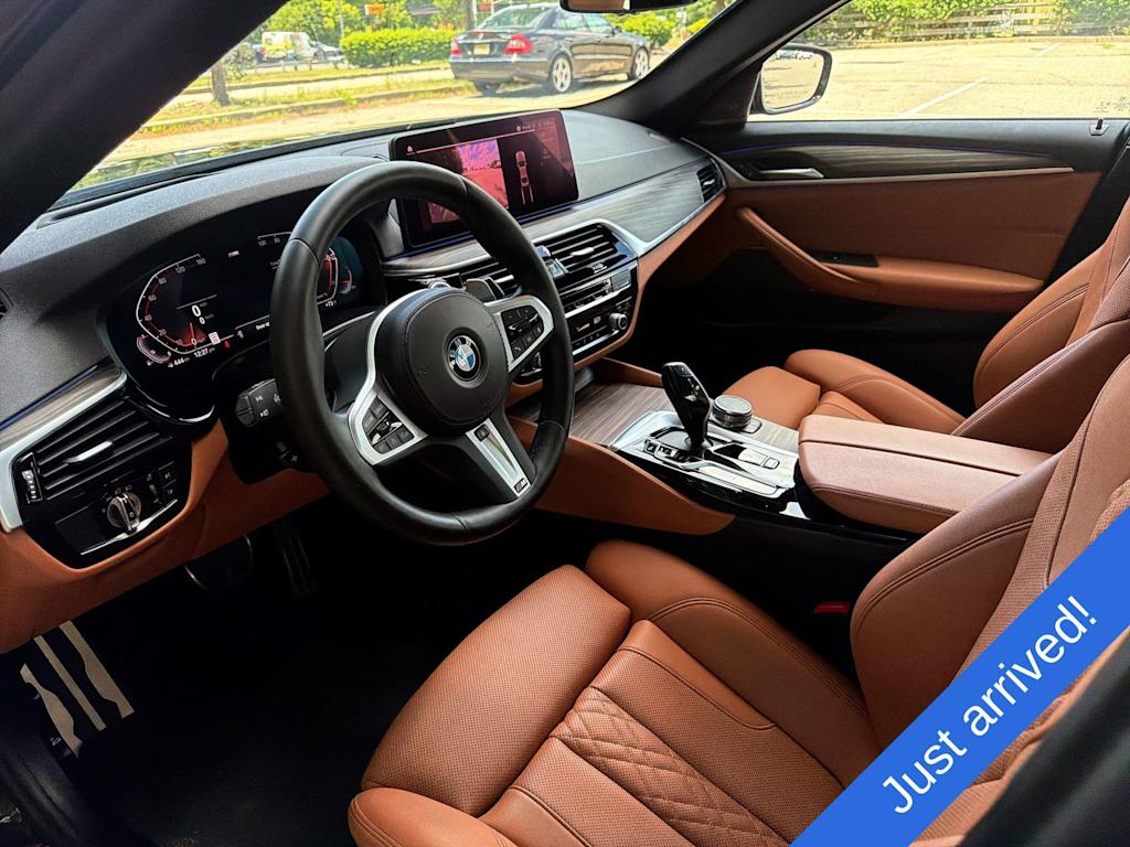 Thumbnail: 2023 BMW 5 Series - 2