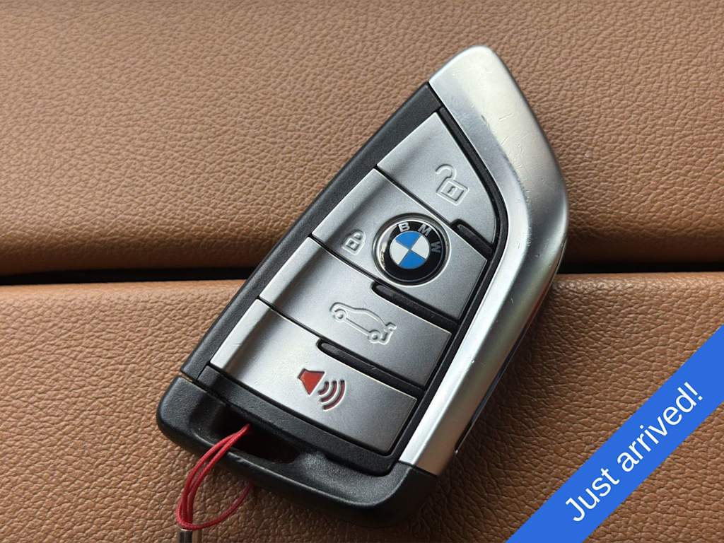 Thumbnail: 2023 BMW 5 Series - 19
