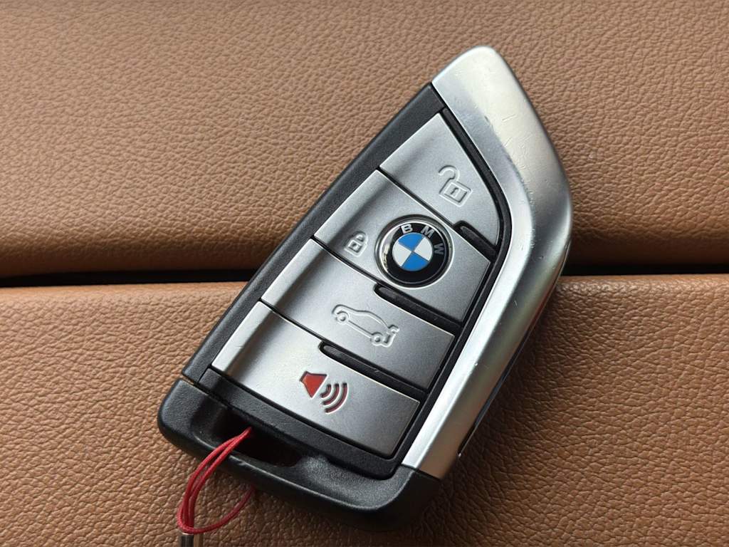 Thumbnail: 2023 BMW 5 Series - 19