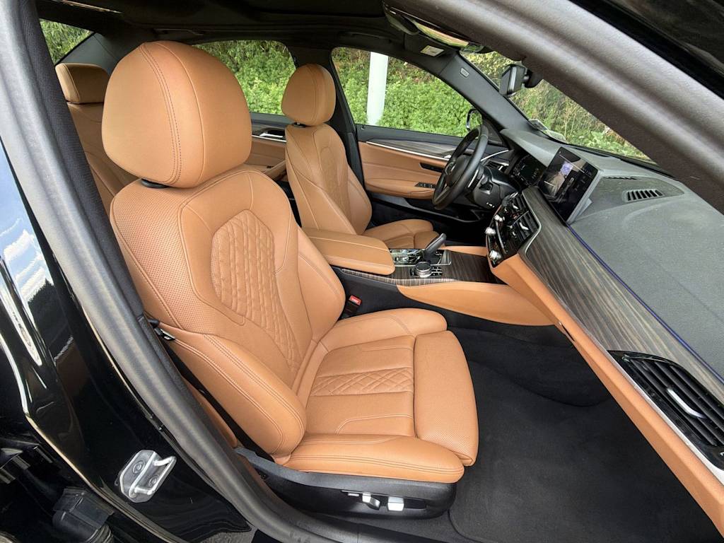 Thumbnail: 2023 BMW 5 Series - 12