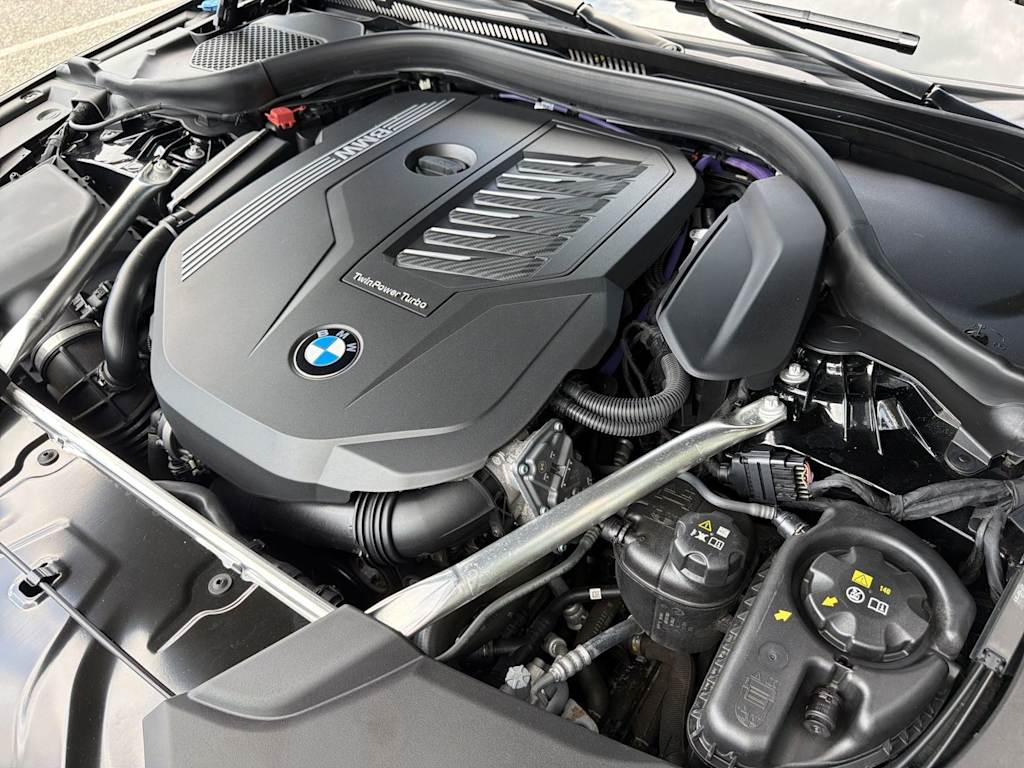 Thumbnail: 2023 BMW 5 Series - 9