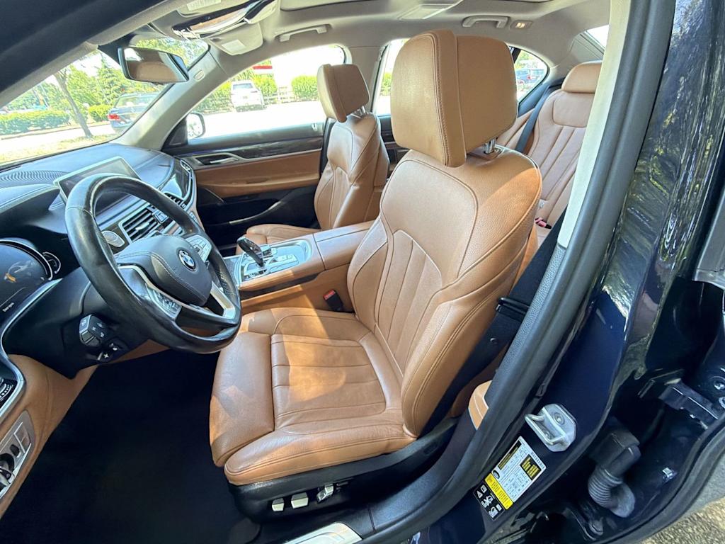 Thumbnail: 2019 BMW 7 Series - 11