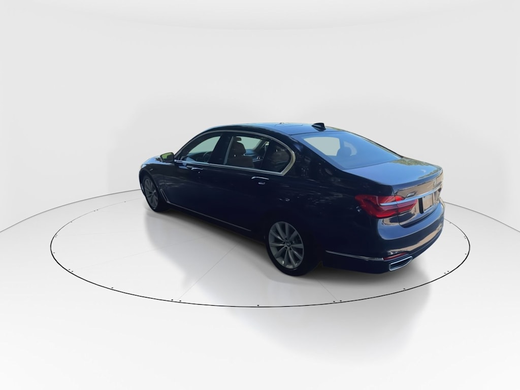 Thumbnail: 2019 BMW 7 Series - 21