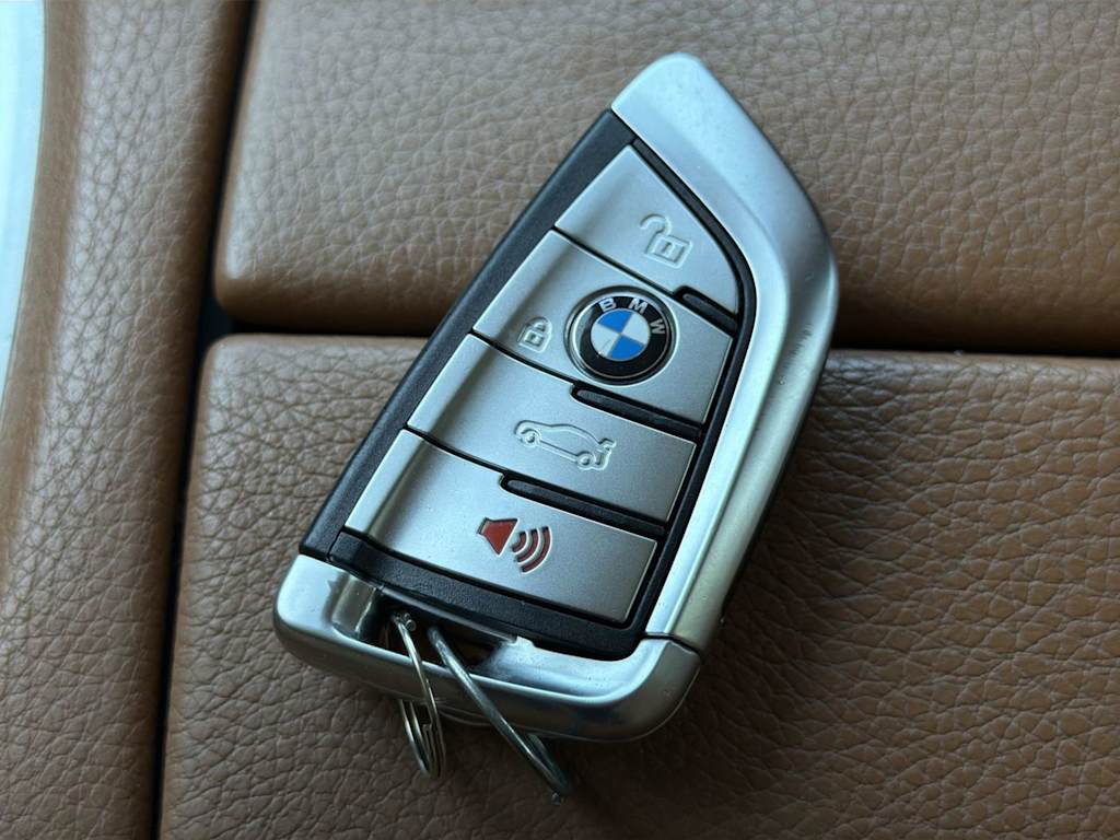 Thumbnail: 2019 BMW 7 Series - 19