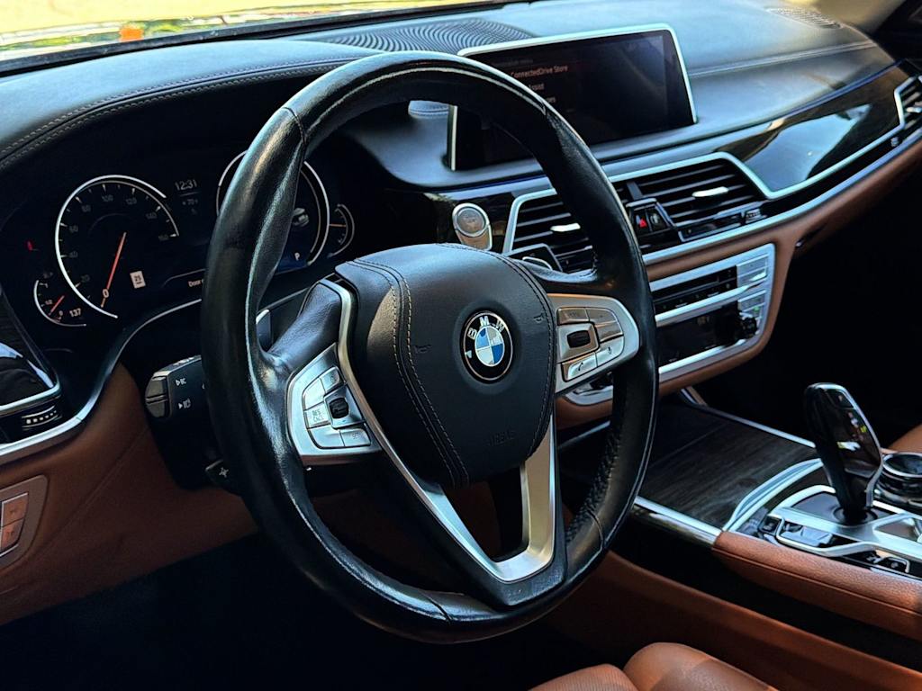 Thumbnail: 2019 BMW 7 Series - 14