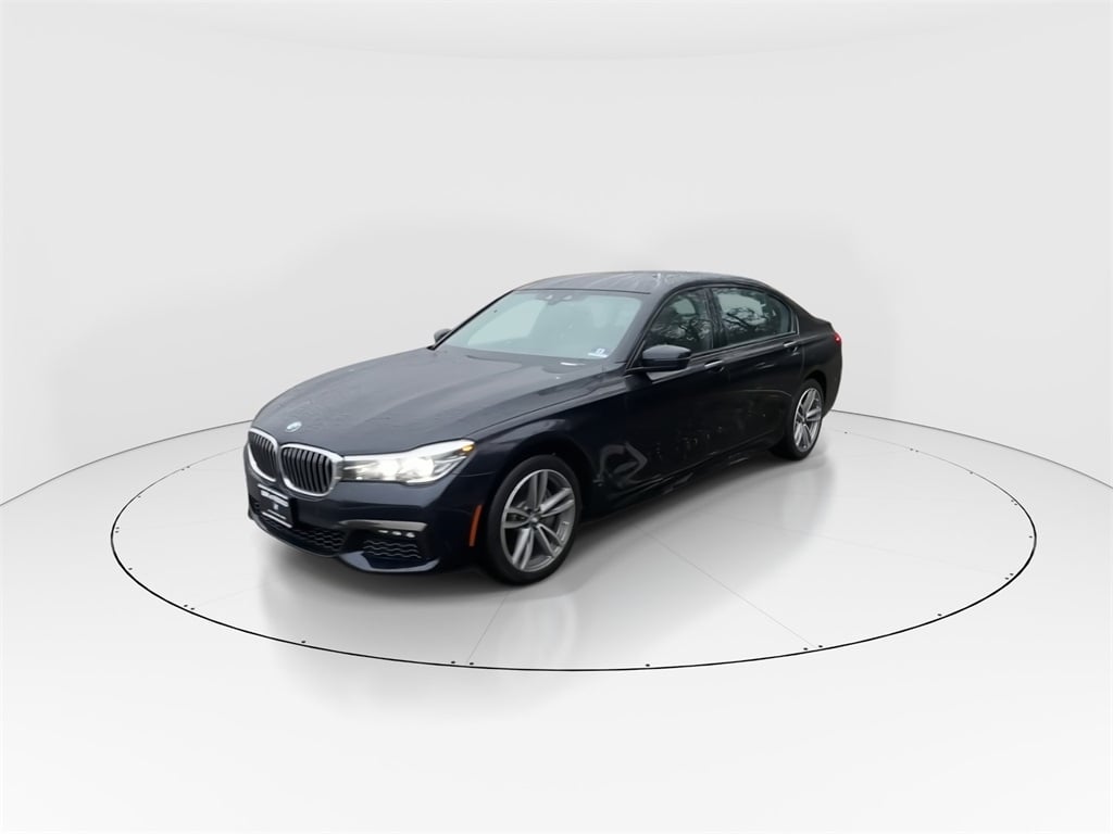 Thumbnail: 2019 BMW 7 Series - 7