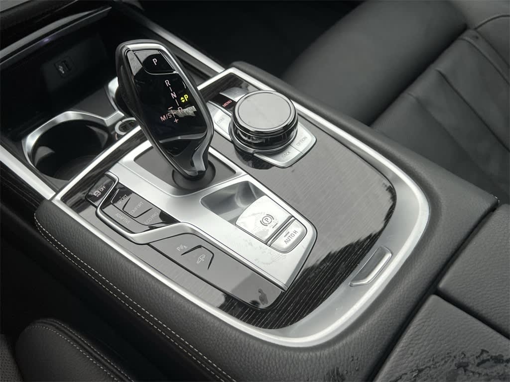 Thumbnail: 2019 BMW 7 Series - 15