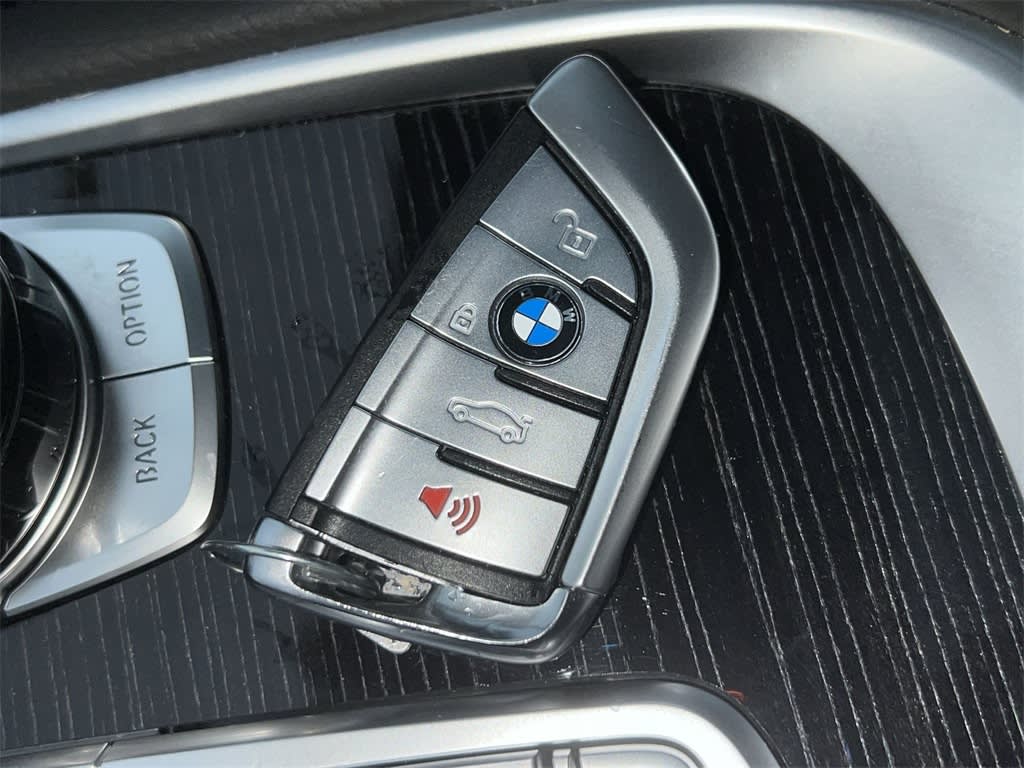 Thumbnail: 2019 BMW 7 Series - 18