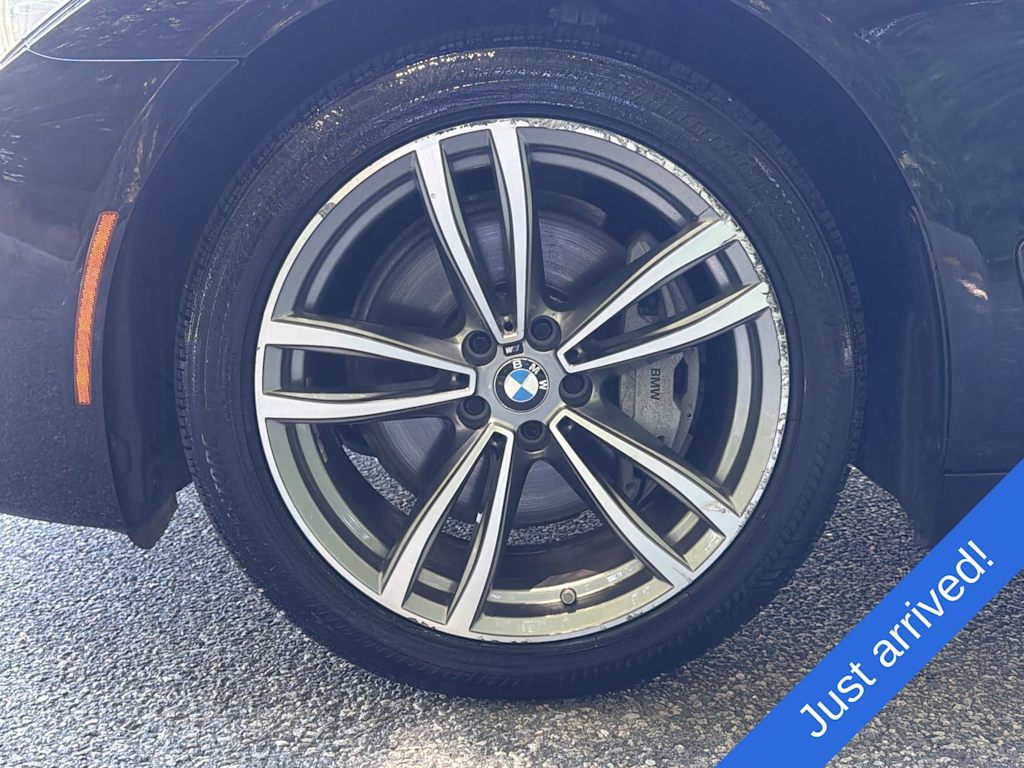 Thumbnail: 2019 BMW 7 Series - 8