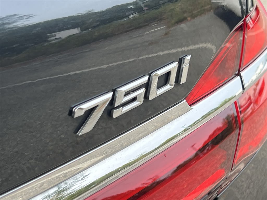 Thumbnail: 2019 BMW 7 Series - 7