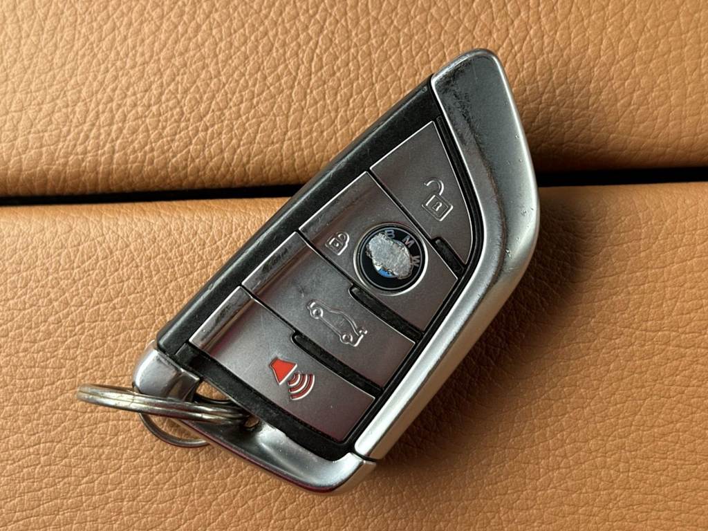 Thumbnail: 2021 BMW 7 Series - 18