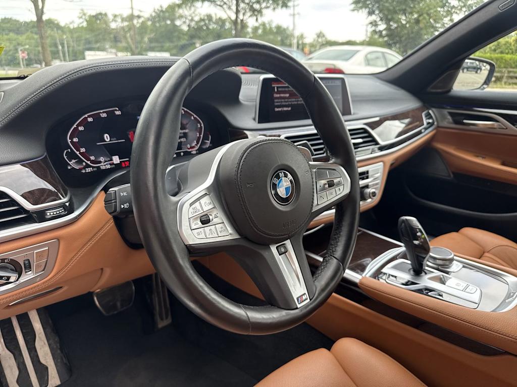 Thumbnail: 2021 BMW 7 Series - 13
