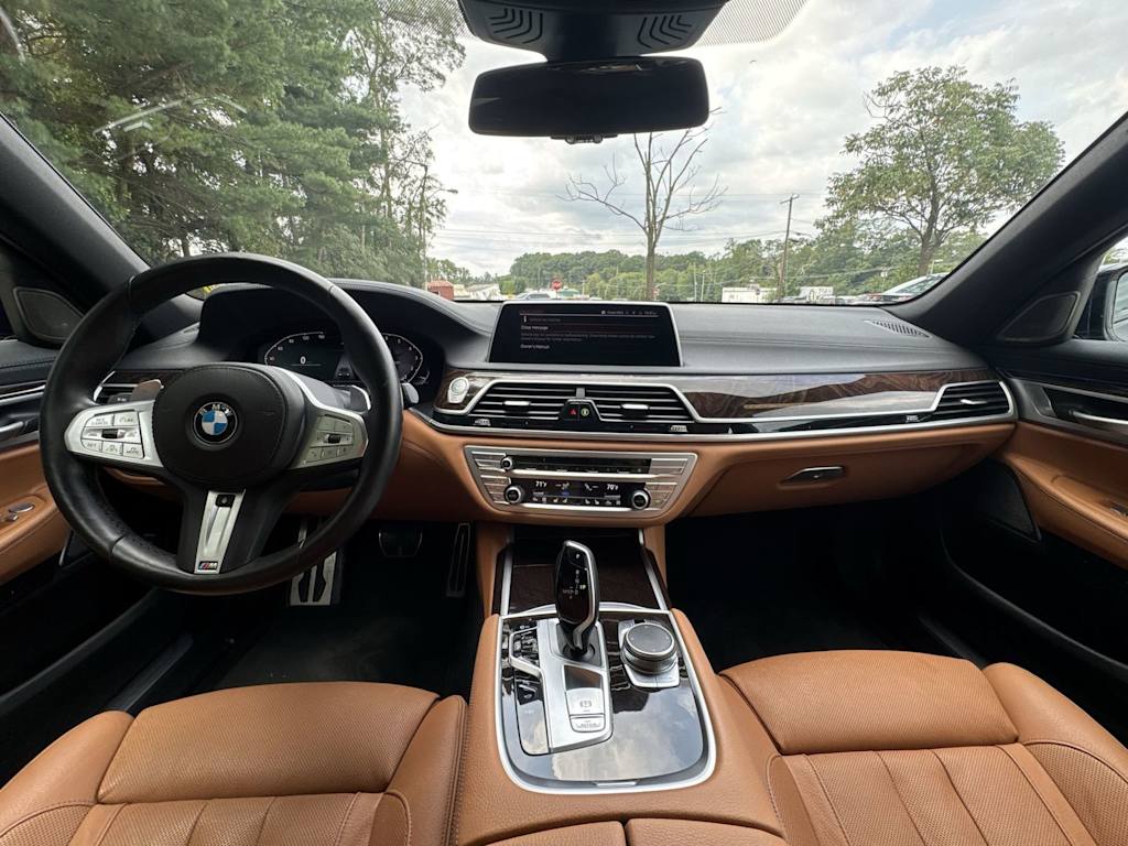 Thumbnail: 2021 BMW 7 Series - 9