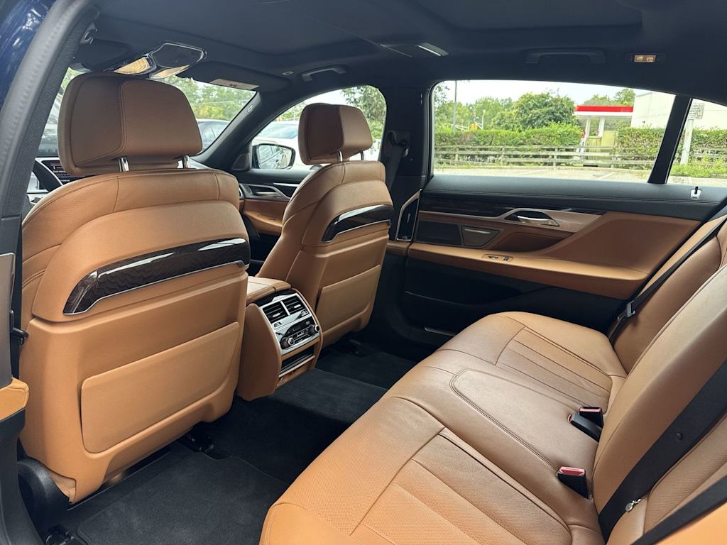 Thumbnail: 2021 BMW 7 Series - 12