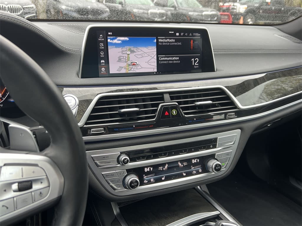 2022 BMW 7 Series 740i 14
