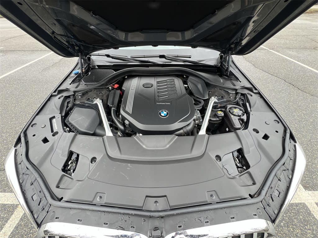 2022 BMW 7 Series 740i 8