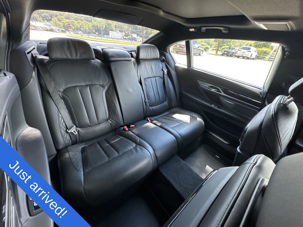 Thumbnail: 2020 BMW 7 Series - 23