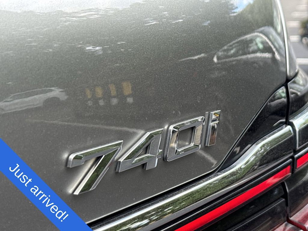 Thumbnail: 2020 BMW 7 Series - 7