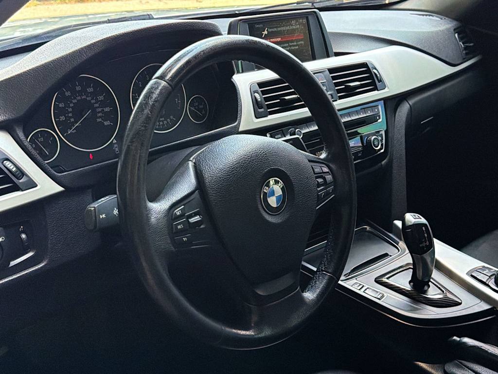 Thumbnail: 2018 BMW 3 Series - 14