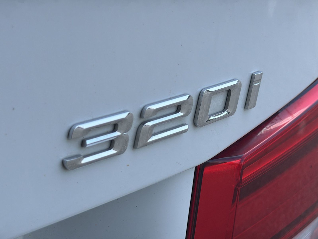 Thumbnail: 2018 BMW 3 Series - 7