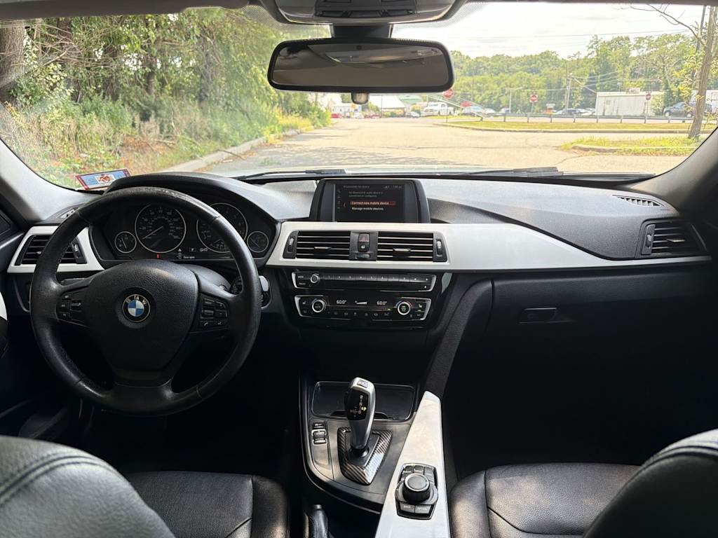 Thumbnail: 2018 BMW 3 Series - 10