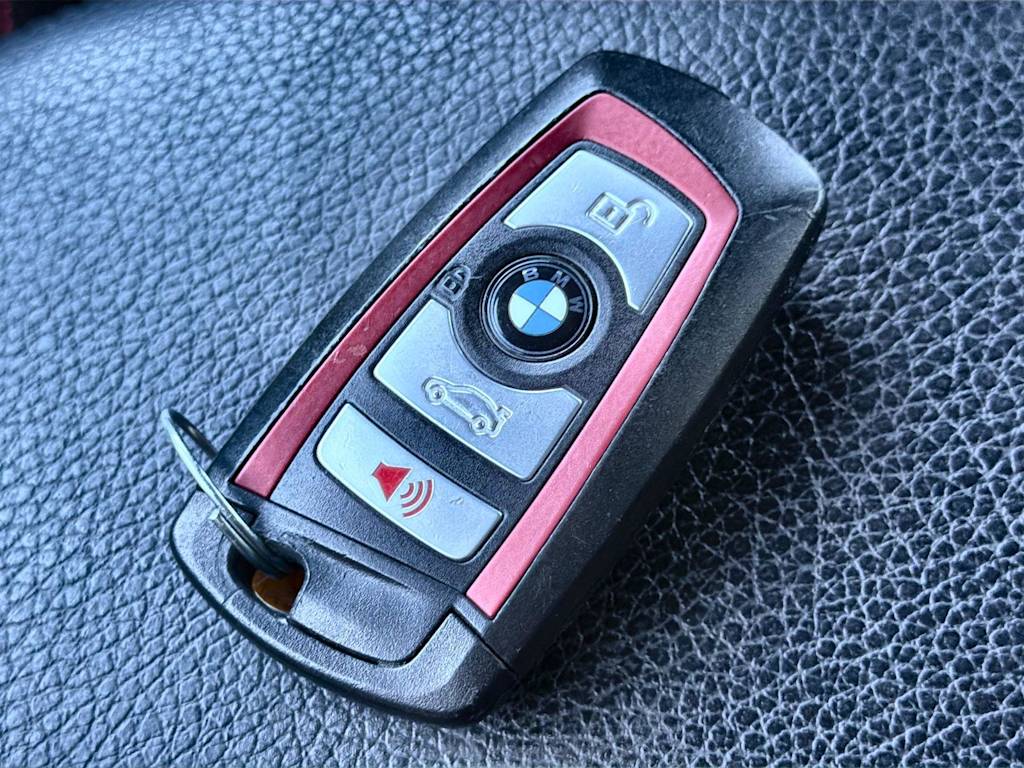 Thumbnail: 2017 BMW 3 Series - 19