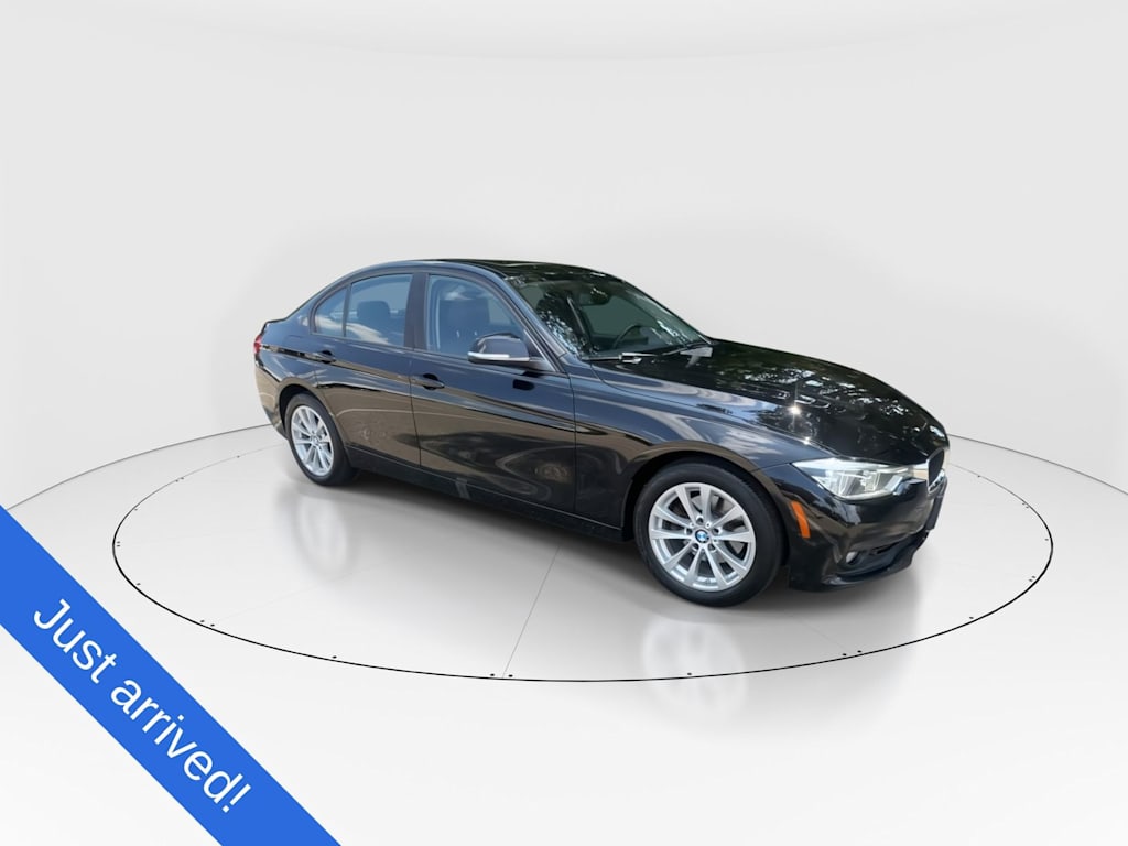 Thumbnail: 2018 BMW 3 Series - 23