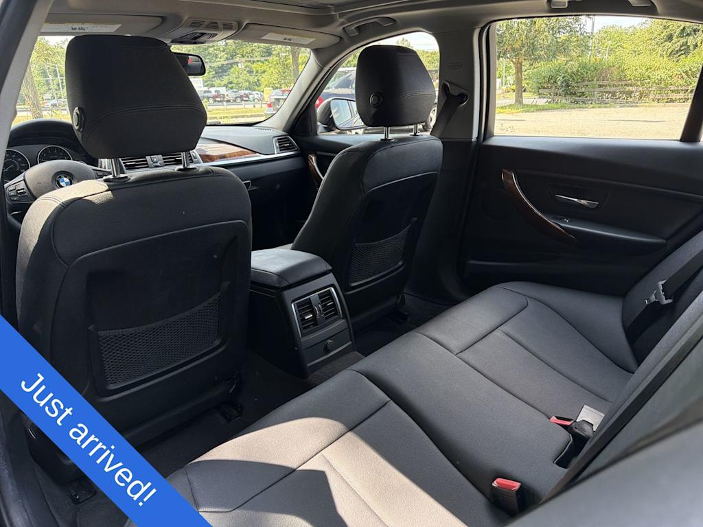 Thumbnail: 2018 BMW 3 Series - 27