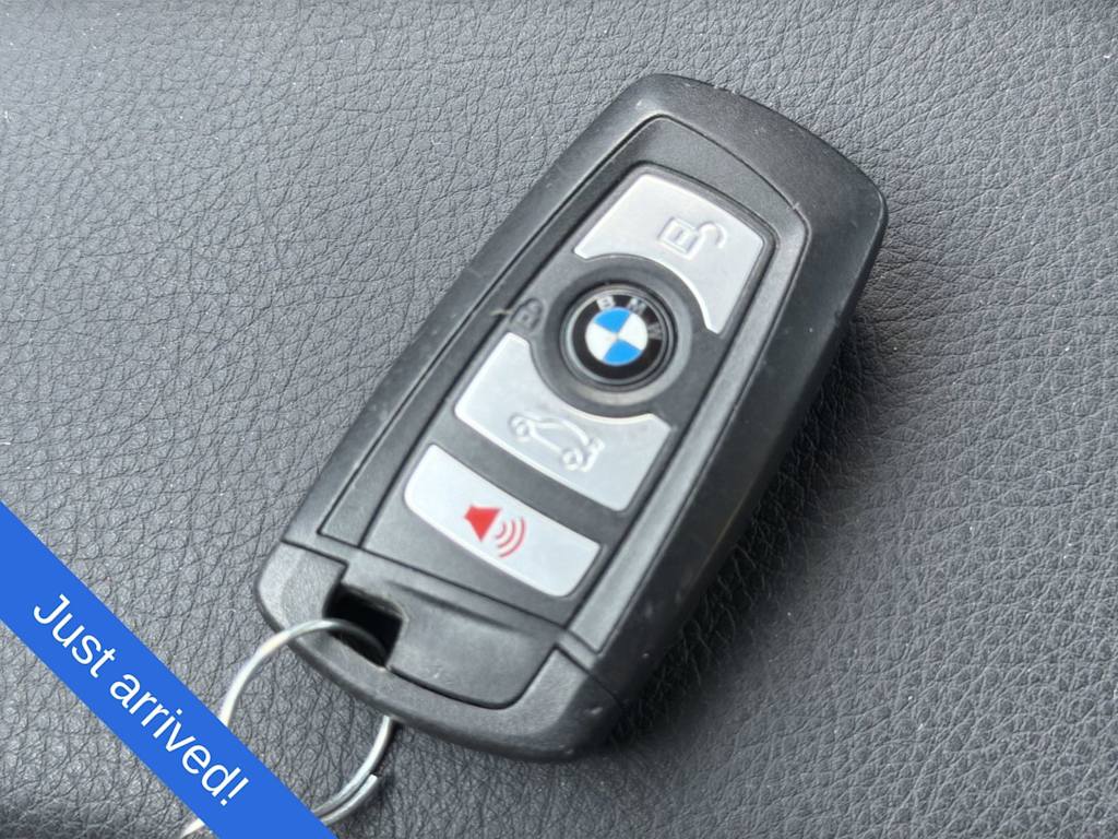 Thumbnail: 2018 BMW 3 Series - 28