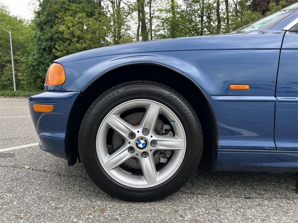 2002 BMW 3 Series 325Ci 8