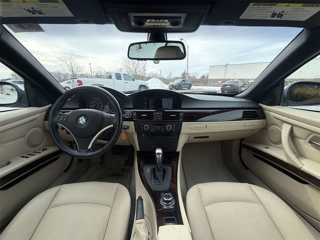 Thumbnail: 2011 BMW 3 Series - 2